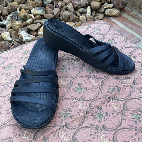 Crocs Women's Rhonda Sandal Size 9 Wedge Slide Flip Flop Black Rubber Beach - Picture 1 of 8